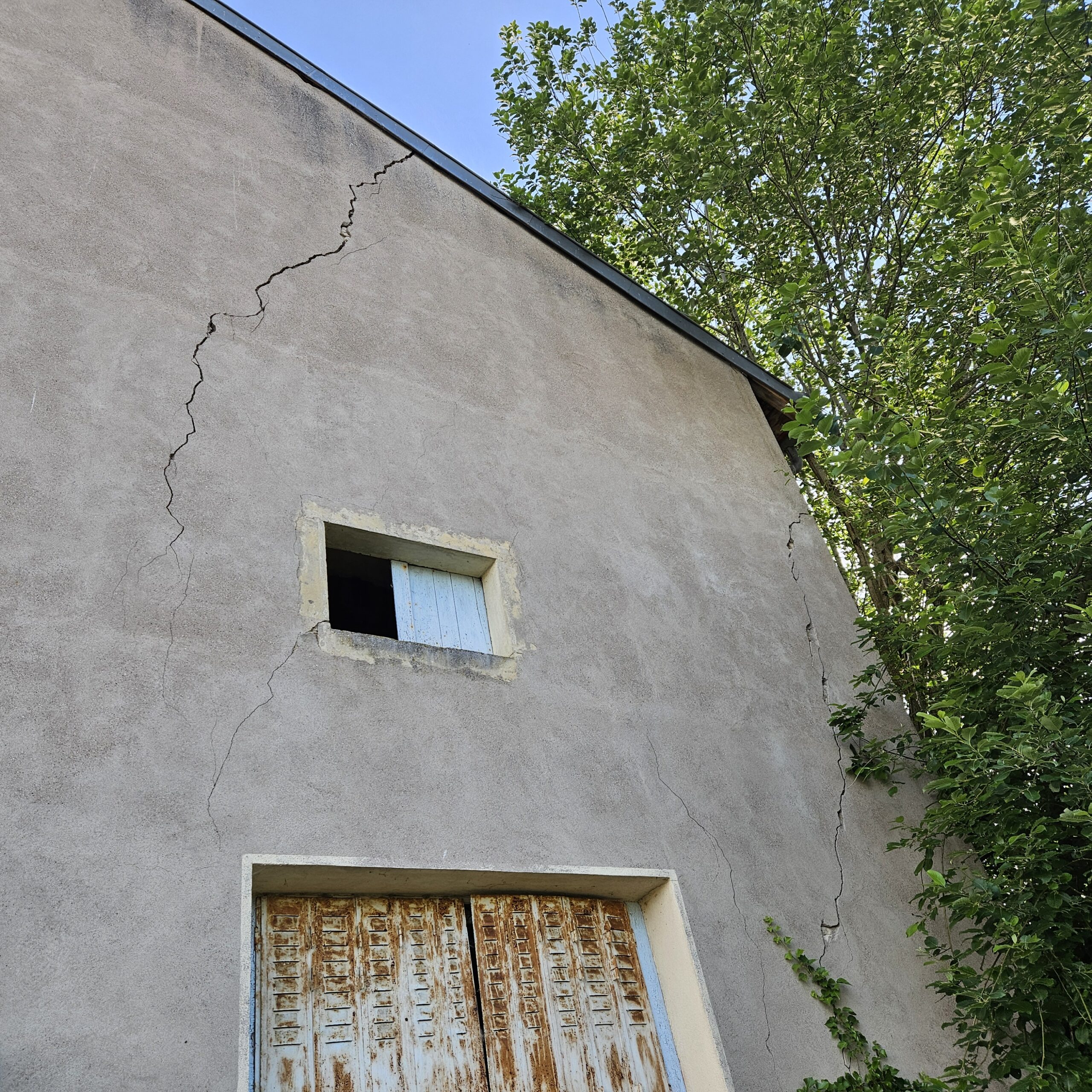 Fissure en façade constatée lors d’un état des lieux